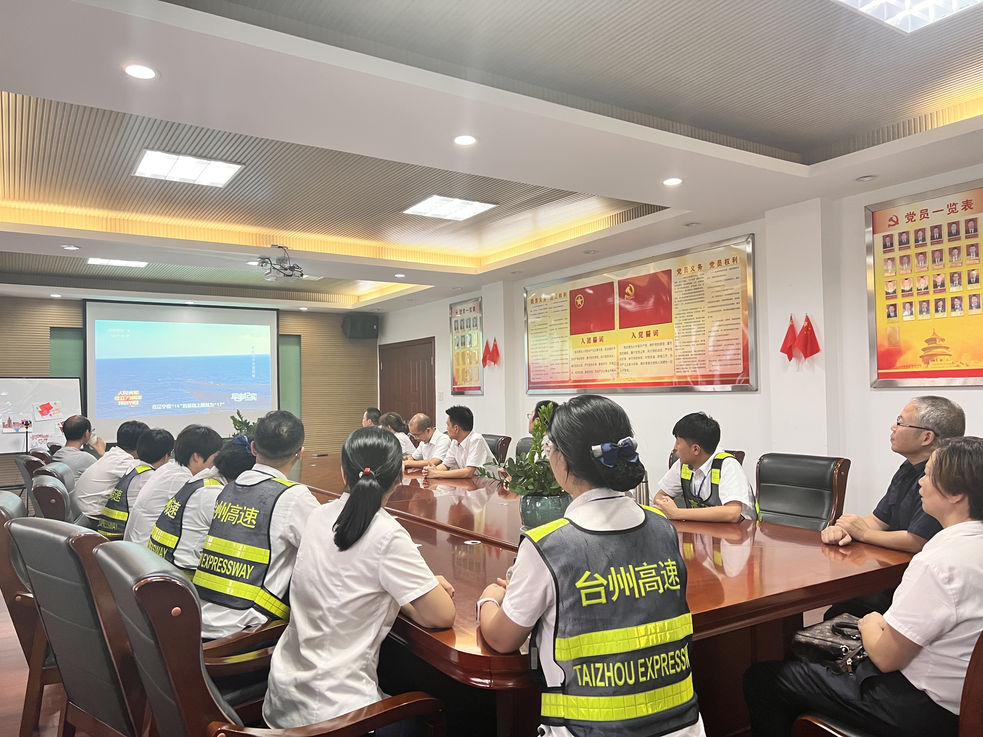 1659668273461026.jpg 袁莉攝.jpg